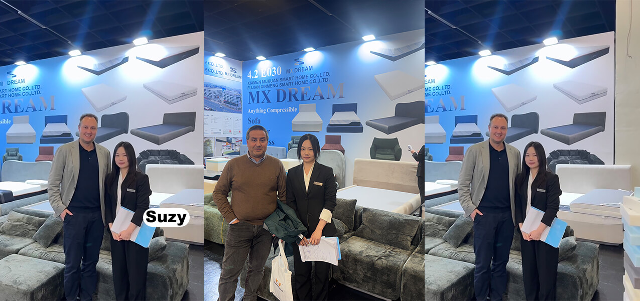 Suzy from the MX DREAM exhibition team presenting the 